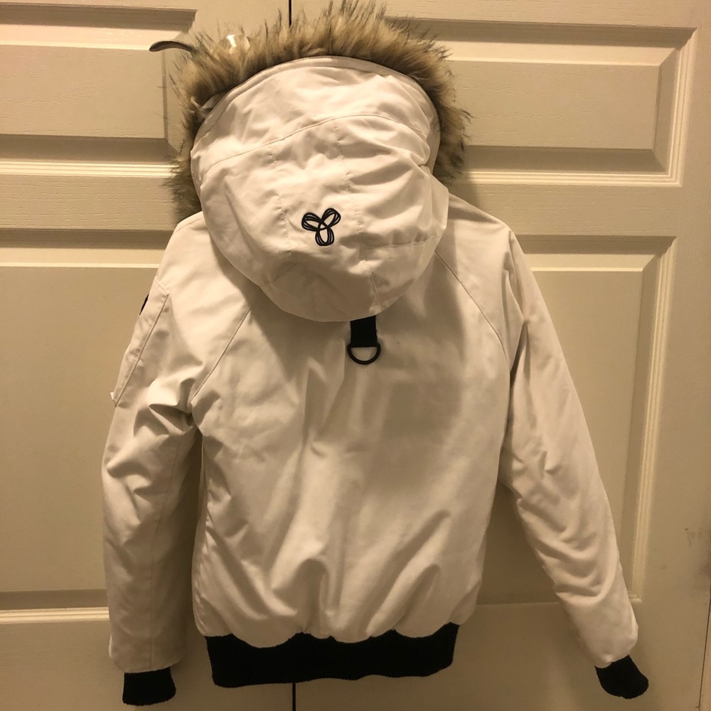 Aritzia bomber winter coat